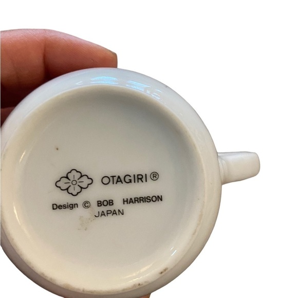 Otigiri white porcelain kitten and ballet slipper mug - Picture 4 of 7